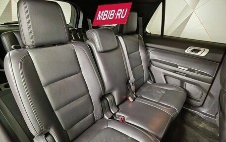 Ford Explorer V рестайлинг, 2015 год, 1 749 000 рублей, 16 фотография