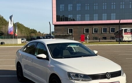 Volkswagen Jetta VII, 2013 год, 620 000 рублей, 2 фотография