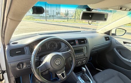 Volkswagen Jetta VII, 2013 год, 620 000 рублей, 8 фотография