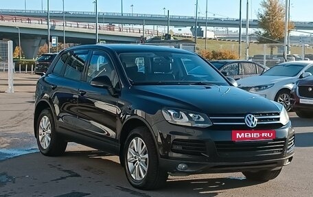 Volkswagen Touareg III, 2012 год, 2 187 000 рублей, 3 фотография