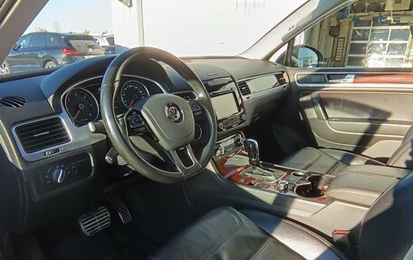 Volkswagen Touareg III, 2012 год, 2 187 000 рублей, 11 фотография
