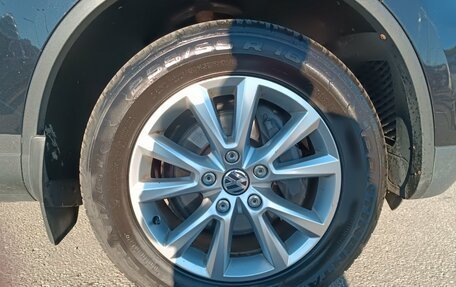 Volkswagen Touareg III, 2012 год, 2 187 000 рублей, 26 фотография