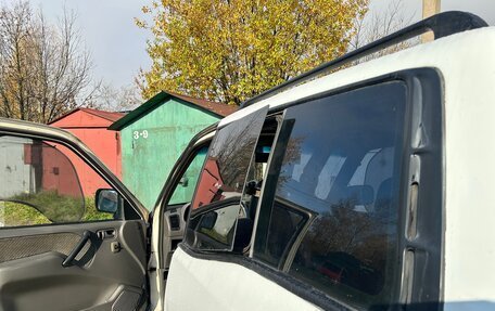 Nissan Terrano II рестайлинг, 1994 год, 275 000 рублей, 6 фотография