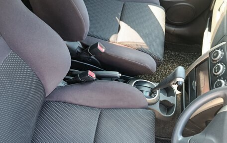 Toyota Ist II, 2003 год, 375 000 рублей, 4 фотография