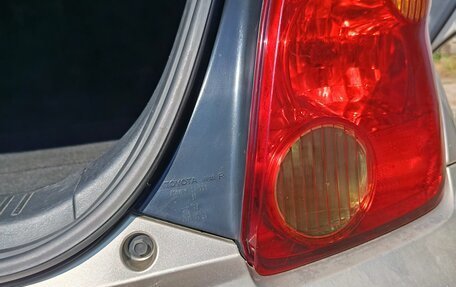 Toyota Ist II, 2003 год, 375 000 рублей, 11 фотография