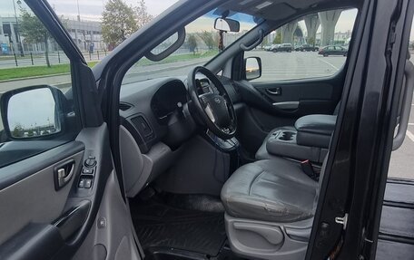 Hyundai Grand Starex Grand Starex I рестайлинг 2, 2015 год, 1 800 000 рублей, 16 фотография