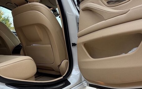 BMW 5 серия, 2015 год, 2 400 000 рублей, 14 фотография