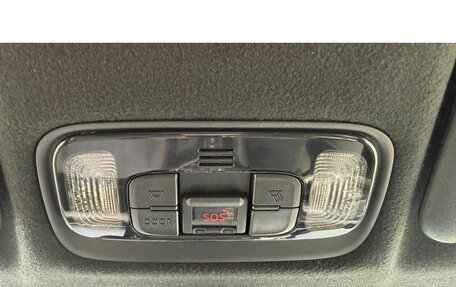 Toyota Yaris, 2022 год, 1 061 000 рублей, 20 фотография