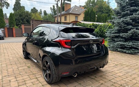 Toyota Yaris, 2021 год, 4 460 000 рублей, 4 фотография