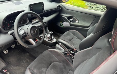 Toyota Yaris, 2021 год, 4 460 000 рублей, 9 фотография
