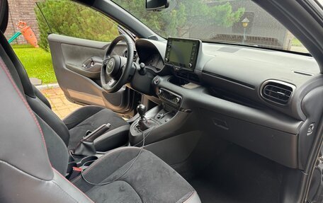 Toyota Yaris, 2021 год, 4 460 000 рублей, 12 фотография