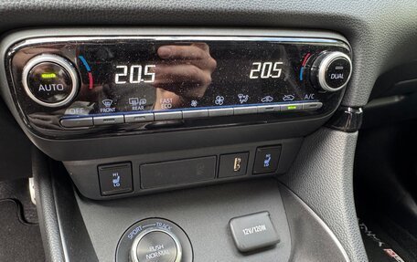 Toyota Yaris, 2021 год, 4 460 000 рублей, 20 фотография