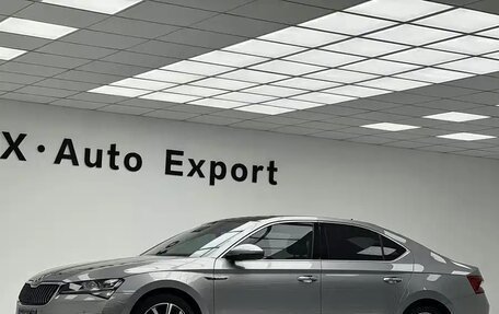 Skoda Superb III рестайлинг, 2025 год, 3 350 000 рублей, 3 фотография