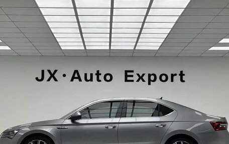 Skoda Superb III рестайлинг, 2025 год, 3 350 000 рублей, 4 фотография