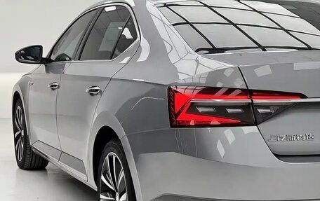 Skoda Superb III рестайлинг, 2025 год, 3 350 000 рублей, 12 фотография