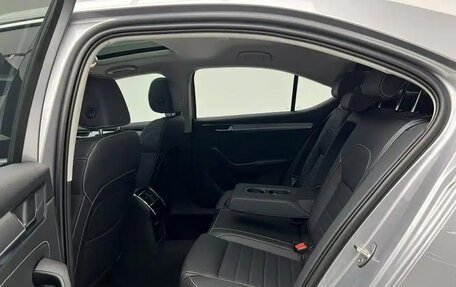 Skoda Superb III рестайлинг, 2025 год, 3 350 000 рублей, 22 фотография