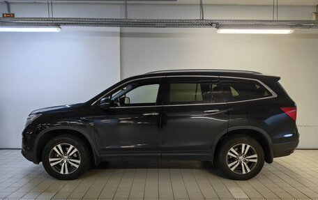 Honda Pilot III рестайлинг, 2017 год, 2 990 000 рублей, 3 фотография