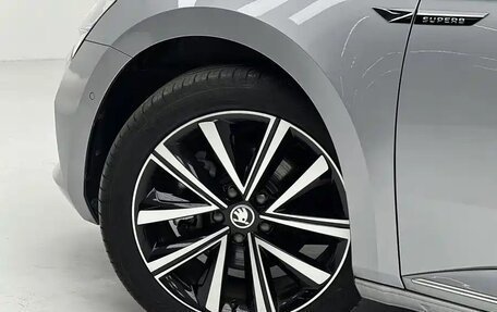 Skoda Superb III рестайлинг, 2025 год, 3 350 000 рублей, 27 фотография