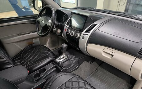 Mitsubishi Pajero Sport II рестайлинг, 2014 год, 1 399 000 рублей, 3 фотография
