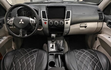 Mitsubishi Pajero Sport II рестайлинг, 2014 год, 1 399 000 рублей, 5 фотография