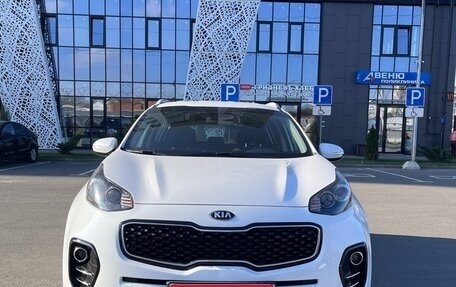 KIA Sportage IV рестайлинг, 2018 год, 2 350 000 рублей, 1 фотография