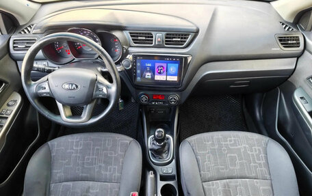 KIA Rio III рестайлинг, 2013 год, 840 000 рублей, 15 фотография