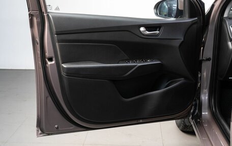 Hyundai Solaris II рестайлинг, 2018 год, 1 350 000 рублей, 11 фотография