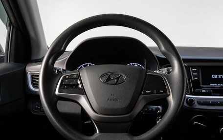 Hyundai Solaris II рестайлинг, 2018 год, 1 350 000 рублей, 19 фотография