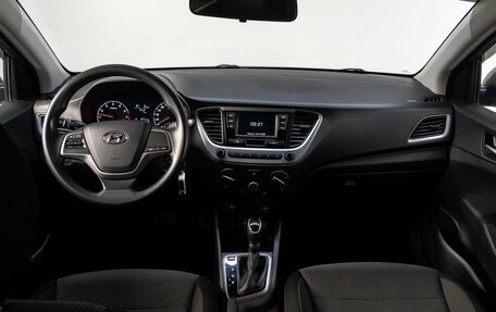 Hyundai Solaris II рестайлинг, 2018 год, 1 350 000 рублей, 18 фотография