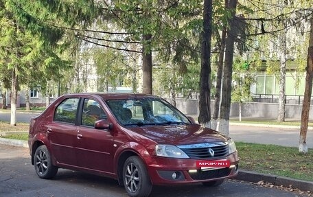 Renault Logan I, 2012 год, 365 000 рублей, 3 фотография