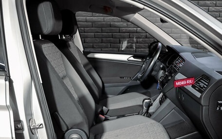 Volkswagen Tiguan II, 2021 год, 2 755 000 рублей, 11 фотография
