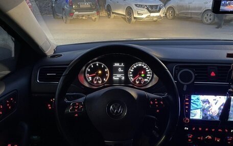Volkswagen Jetta VII, 2012 год, 1 080 000 рублей, 1 фотография