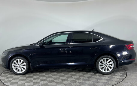Skoda Superb III рестайлинг, 2017 год, 1 650 000 рублей, 6 фотография
