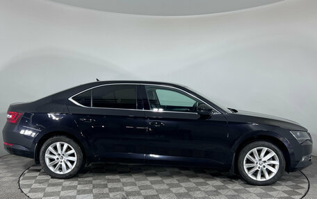 Skoda Superb III рестайлинг, 2017 год, 1 650 000 рублей, 8 фотография