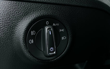 Skoda Superb III рестайлинг, 2017 год, 1 650 000 рублей, 18 фотография
