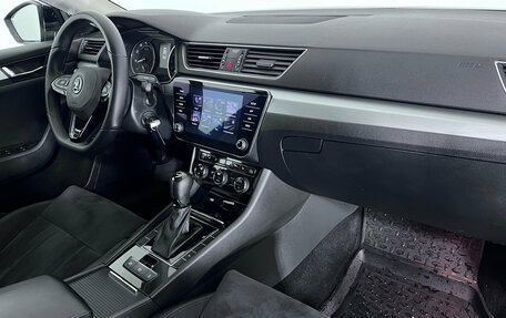 Skoda Superb III рестайлинг, 2017 год, 1 650 000 рублей, 13 фотография