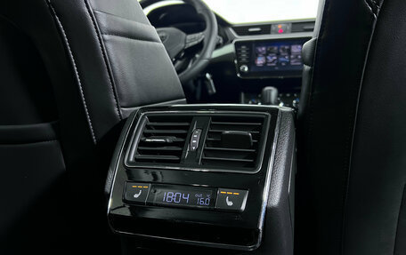 Skoda Superb III рестайлинг, 2017 год, 1 650 000 рублей, 19 фотография