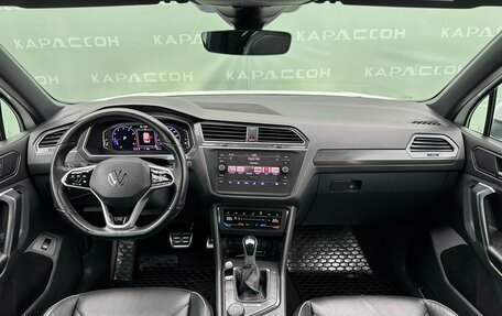 Volkswagen Tiguan II, 2021 год, 3 099 000 рублей, 6 фотография