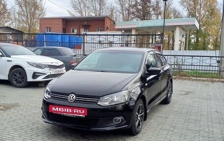 Volkswagen Polo VI (EU Market), 2012 год, 595 000 рублей, 2 фотография