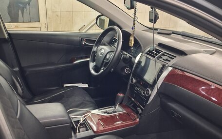 Toyota Camry, 2013 год, 1 600 000 рублей, 6 фотография