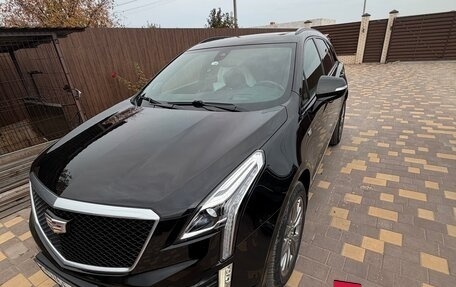 Cadillac XT5 I рестайлинг, 2021 год, 6 000 000 рублей, 2 фотография