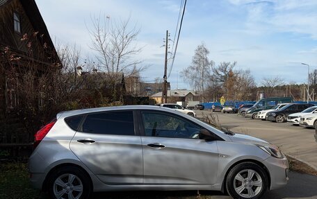 Hyundai Solaris II рестайлинг, 2011 год, 620 000 рублей, 6 фотография