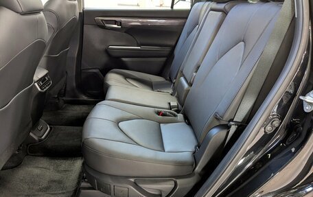 Toyota Highlander, 2025 год, 5 290 000 рублей, 3 фотография