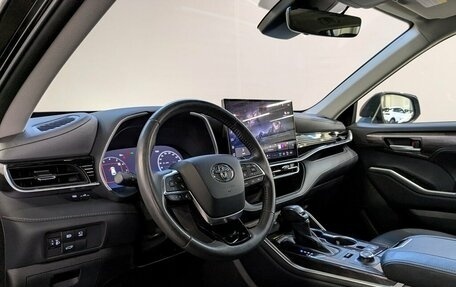 Toyota Highlander, 2025 год, 5 290 000 рублей, 2 фотография