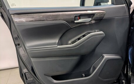 Toyota Highlander, 2025 год, 5 290 000 рублей, 13 фотография
