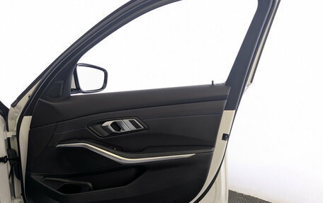 BMW 3 серия, 2021 год, 4 490 000 рублей, 24 фотография