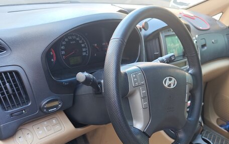 Hyundai Grand Starex Grand Starex I рестайлинг 2, 2013 год, 2 100 000 рублей, 5 фотография