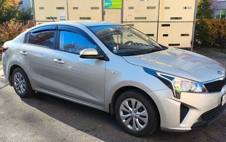 KIA Rio IV, 2020 год, 1 550 000 рублей, 3 фотография