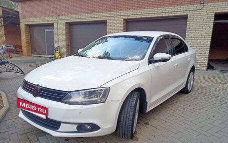 Volkswagen Jetta VII, 2012 год, 1 080 000 рублей, 4 фотография