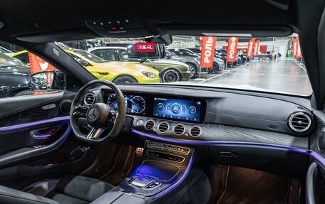 Mercedes-Benz E-Класс, 2021 год, 3 999 700 рублей, 20 фотография